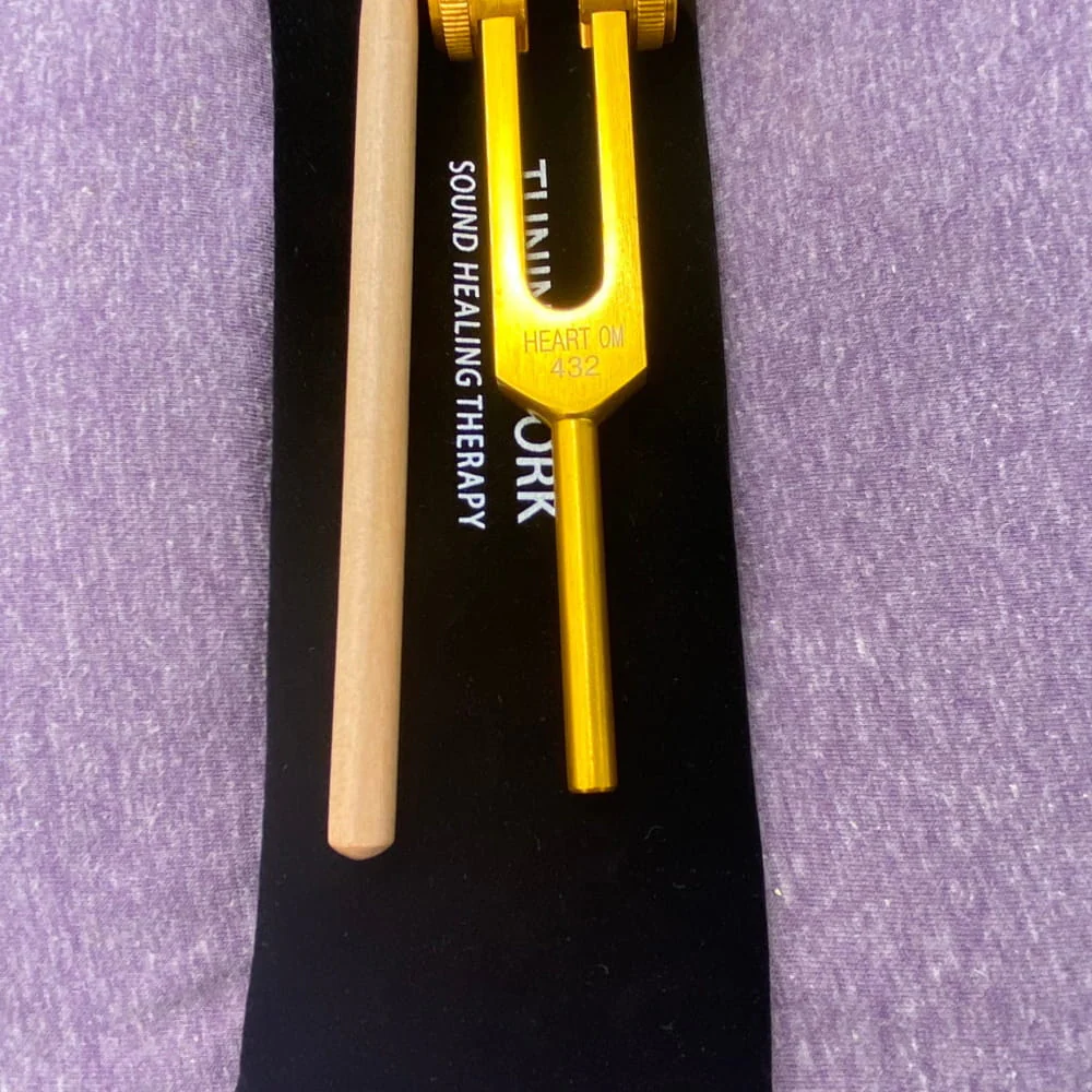432 Hz & 528 Hz Tuning Fork Set for Healing Therapy - Weighted Biofield Tuning Forks - Image 5