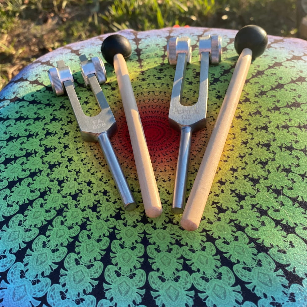 432 Hz & 528 Hz Solfeggio Tuning Forks for Healing - Weighted Tuning Fork Set - Image 3