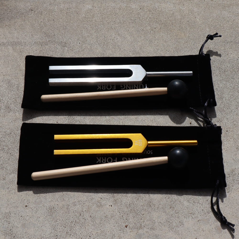 432 Hz and 528 Hz Silver And Gold Unweighted Tuning Forks for Vibration - Image 3