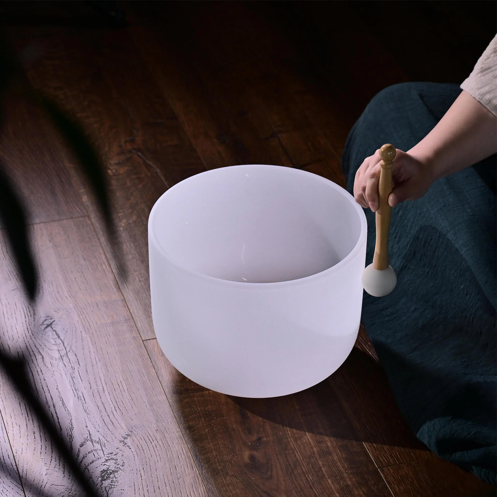 8" White Quartz Crystal Singing Bowl - Image 5