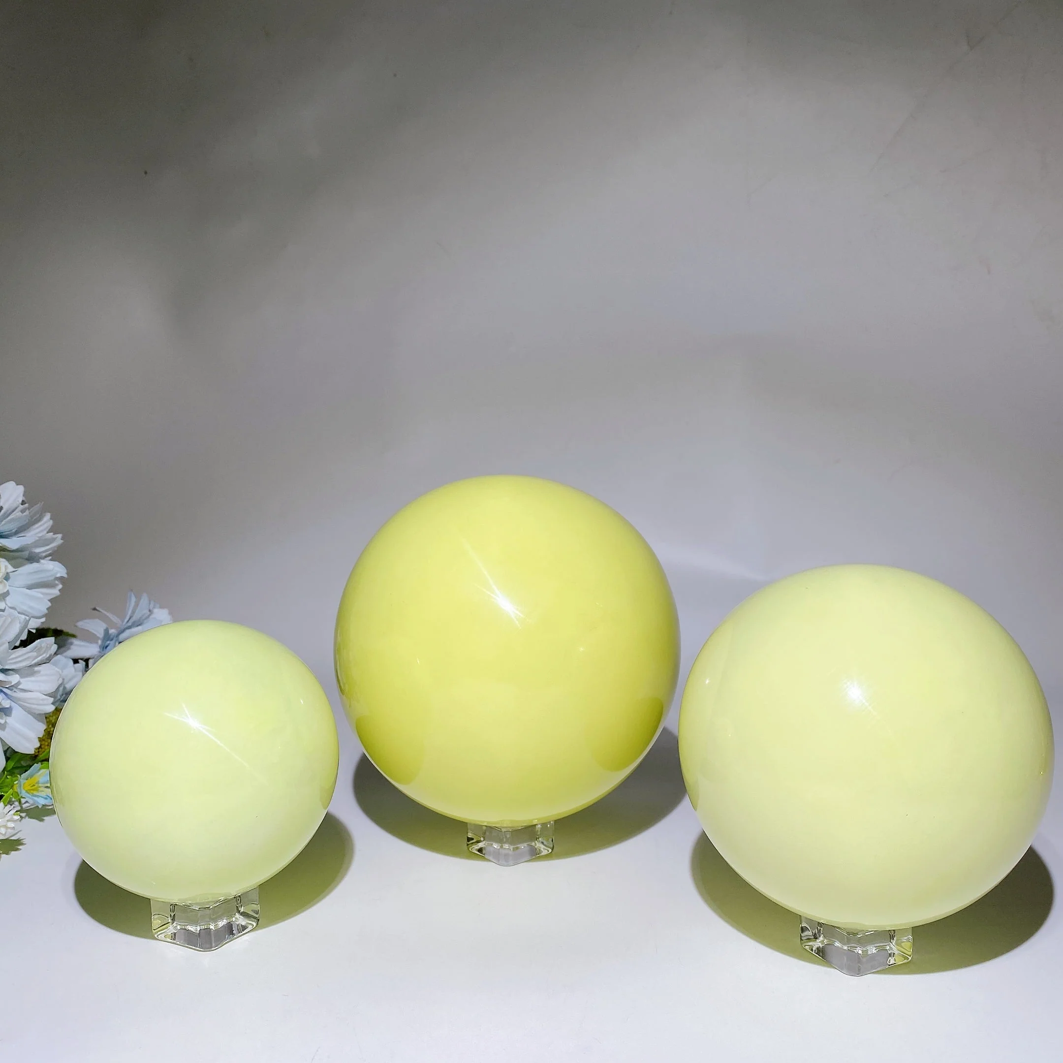 8cm Luminous Blue Crystal Healing Sphere - Image 3