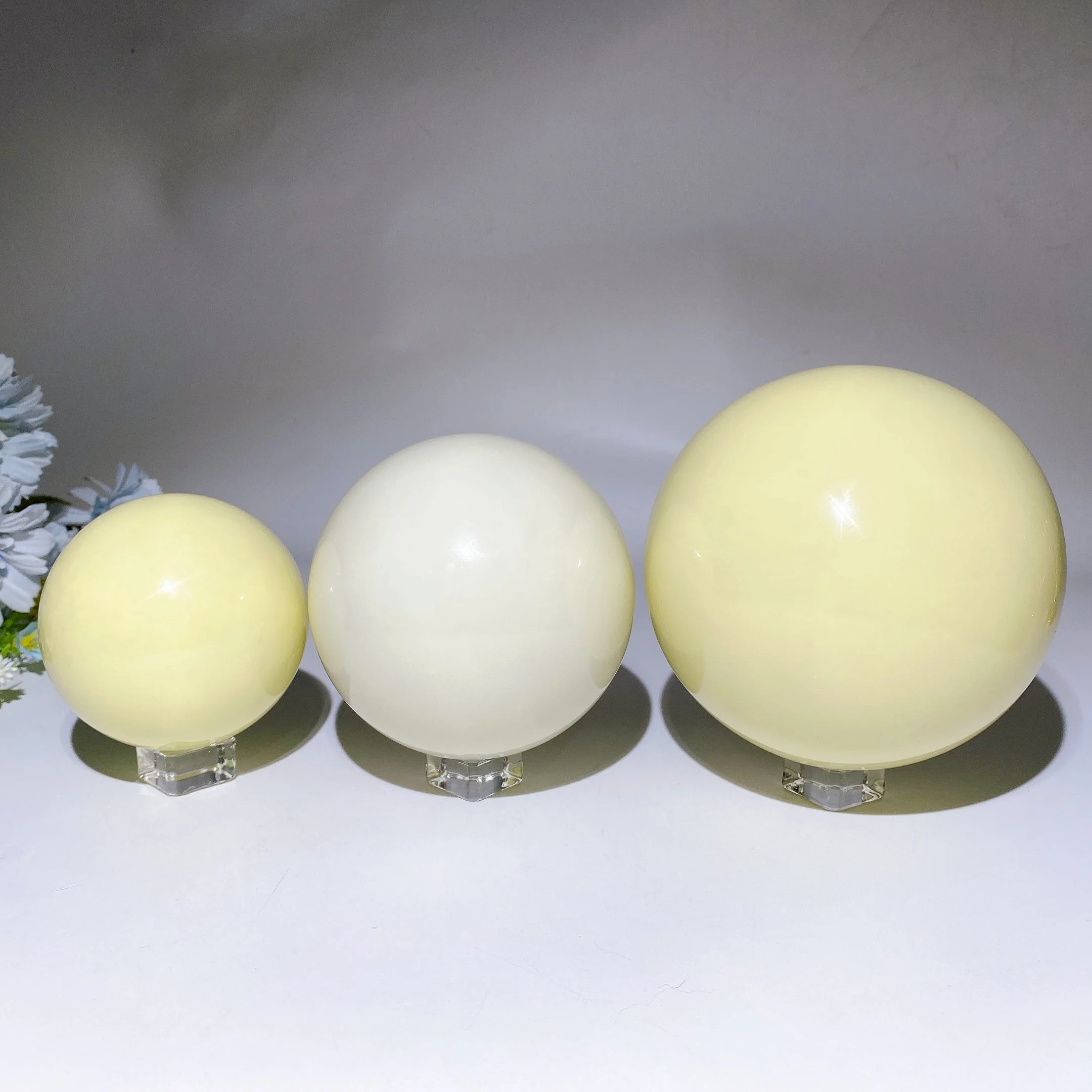 8cm Luminous Blue Crystal Healing Sphere - Image 4