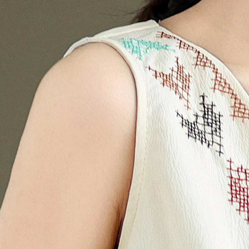 Retro Embroidery Polyester V-Neck Tassel Tank Top for Women - Image 7
