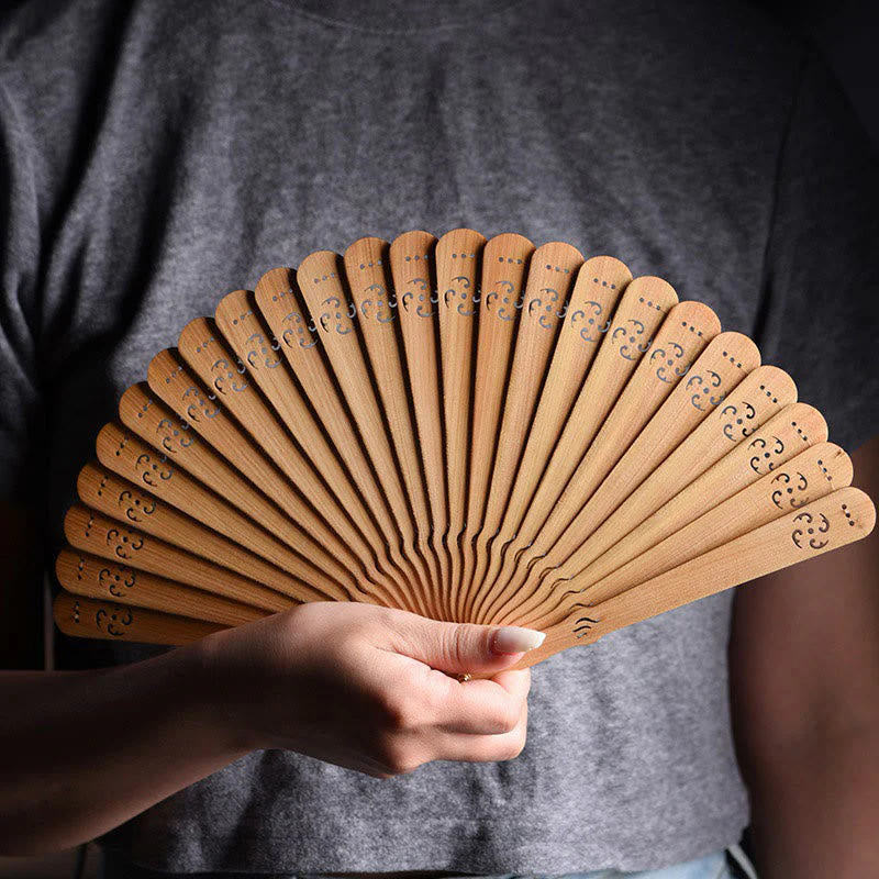 18cm Thuja Sutchuenensis Wood Auspicious Clouds Chinese Folding Fan - Image 5
