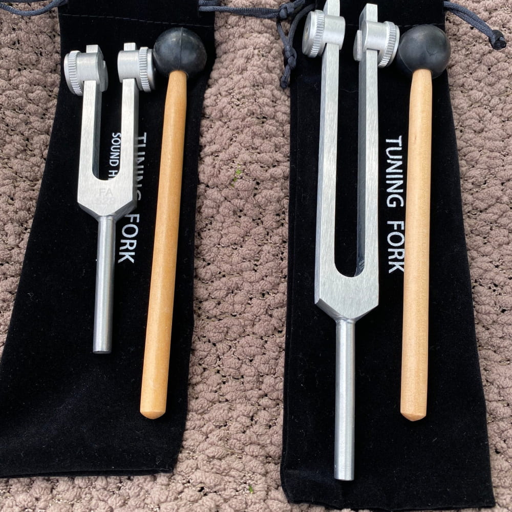 174 Hz & 528 Hz Healing Tuning Forks with Crystal Handle - Image 4